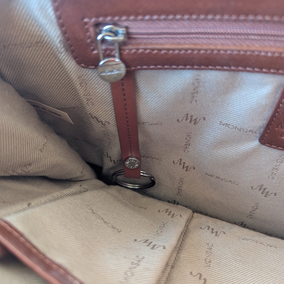 Monsac Rich Brown Leather Shoulder Bag - Picture 12 of 15